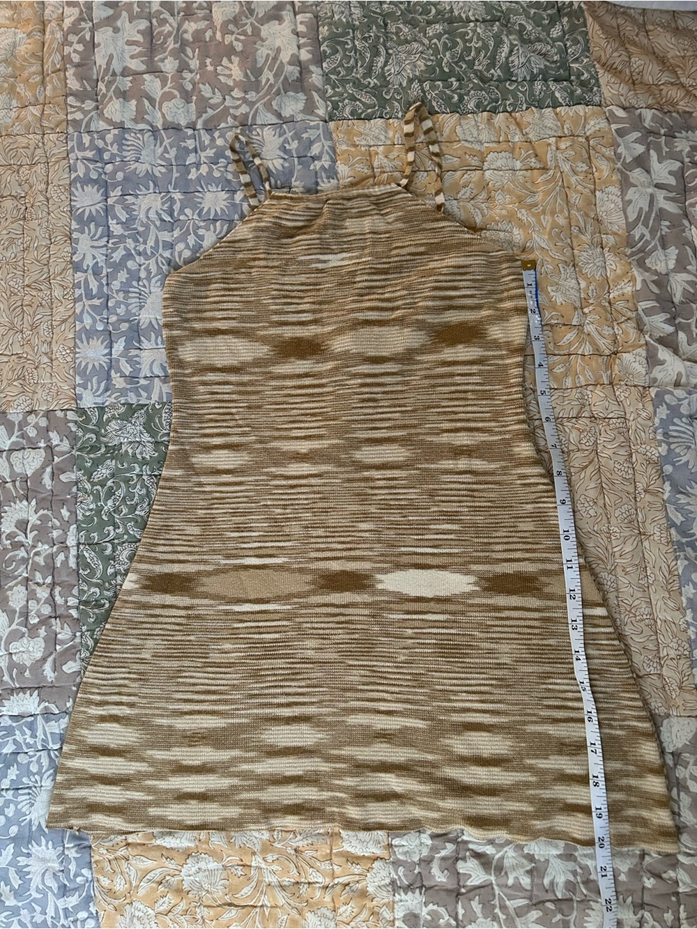 Forever 21 Beige and Cream Knit Halter Top